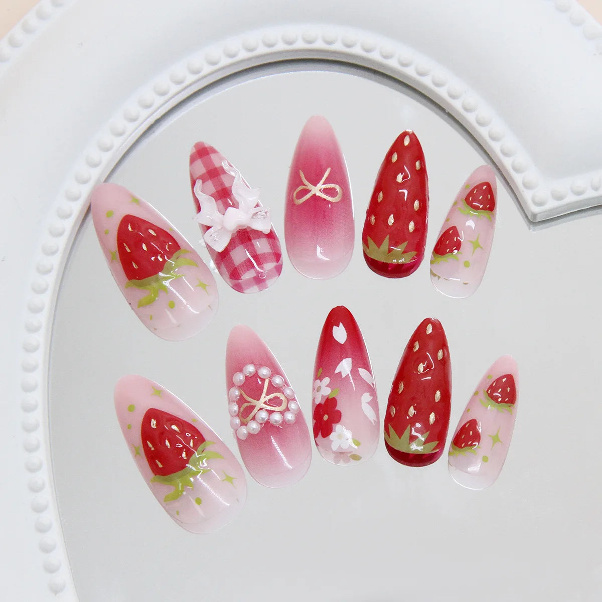 24pcs Ins 3D Bowknots Press On Nails Sweet Strawberry Pink Plaid Almond False Nails With Heart Shape Pearl Decor Fake Nail Tips
