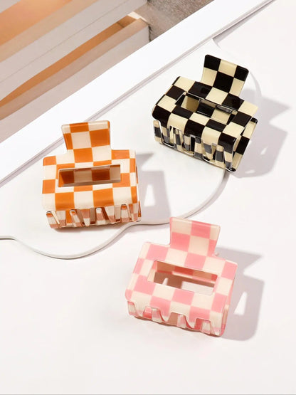 1Pcs Pink Checkered Large Hair Claw Clip for Women Girl,Cute Strong Hold Clip,Y2K Hair Barrettes Hair Accessories for Thick Hair